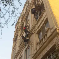 پیچ رولپلاک‌ نما،کار در ارتفاع،درز انقطاع،نماشویی