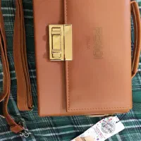 کیف بیرونی|کیف، کفش، کمربند|چمران, |دیوار