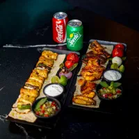استخدام گریل کار و منقلدار و تخته کار حرفه ای|استخدام خدمات فروشگاه و رستوران|اصفهان, بهارستان|دیوار