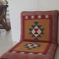 فروش فوری یک عدد پشتی سنتی