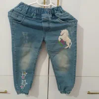 شلوار جین دخترانه و پیراهن و بلوز