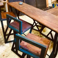 ۱دست میزوصندلی اوپنِی چوب‌وفلز|میز و صندلی غذاخوری|رشت, لاکان شهر|دیوار