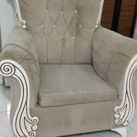 مبل ۷ نفره به علت جابه جایی فقط ۱ تومن گذاشتم|مبلمان خانگی و میز عسلی|محمدشهر, جعفرآباد|دیوار