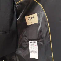 کت و شلوار و جلیقه مشکی سایز ۵۴ دارپ ۸