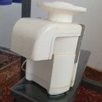 اب میوه گیری و ترازو