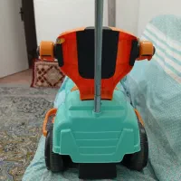 ماشین کودک|اسباببازی بچه|ری, شهادت|دیوار