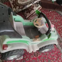 دو عدد ماشین شارژی بزرگ فروش فوری|اسباب‌بازی بچه|مشهد, عبادی|دیوار