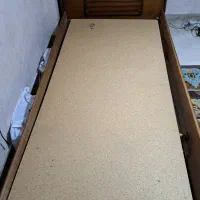 تخت به همراه تشک (کارکرده)