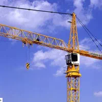 اپراتور جرثقیل کاتو و تادانو