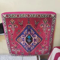 دو عدد پشتی سالم و تمیز