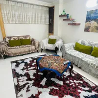 مبل راحتی ۷ نفره + میز جلو مبلی چوبی|مبلمان خانگی و میز عسلی|اصفهان, شاهزاده ابراهیم|دیوار