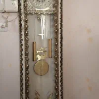 ساعت و میز تی وی تمام برنج طرح گل رز