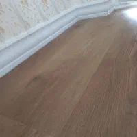 نصب پارکت قرنیز ماربل شیت و ترمووال