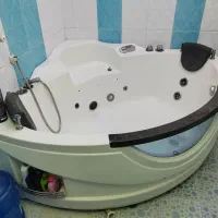 وان و جکوزی دو نفره کنج