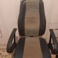 صندلی اداری جک دار