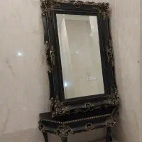 آیینه کنسول و شمعدان