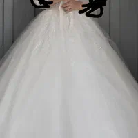 لباس عروس ( به همراه شنل و ژپون)