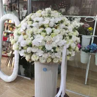 استخدام نیرو در گلفروشی