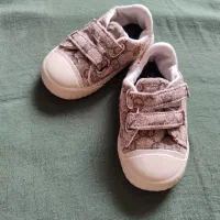 تعدادی کفش و کتونی  و چکمه و صندل کودک|کفش و لباس بچه|رشت, کوی مهر|دیوار