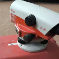 تراز یاب نقشه برداری