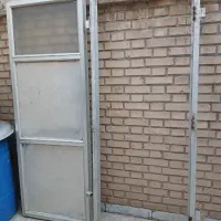 فروش درب المینیوم ابعاد ۴چوب ۲متر۸س در۸۰