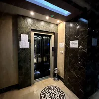 اجاره تجاری / ۱۷۰ متر / بر اصلی کاشانی / منفی