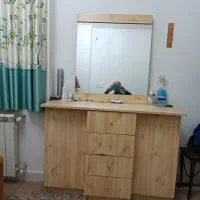 دراور بادوعددپاتختی با یک میز دوعدد میز کوچک