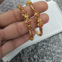 طلای ۲۱ و ۱۸ عیارسایز۲ قیمت ۲۰۰بالای تابلو تافردا