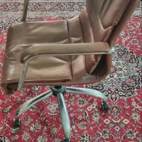 صندلی چرمی