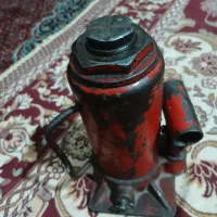 جک روغنی ۵ تنی