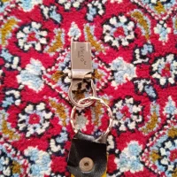 فلش سالم 64گیگ با مموری هم معاوضه دارم