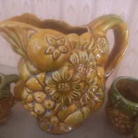 تنگ و لیوان سفالی