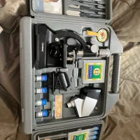 میکروسکوپ مدیک