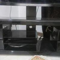 میز تلویزیون شیشهای مشکی