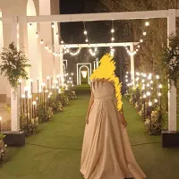 لباس مجلسی بلند|لباس|اندیشه, اندیشه فاز ۱|دیوار