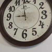 ساعت دیواری بی صدا