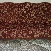 مبلمان چوبی ۵ نفره با میز وسط