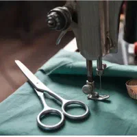 خیاط برای همکاری در تولیدی