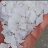 کارگر جهت تفکیک ضایعات لاک