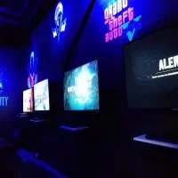 فروش و  خریدار  پلی استیشن ۴  ps4