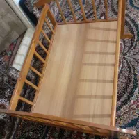 گهواره چوبی سبک و محکم