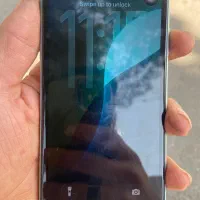 iPhone 11سلامت|موبایل|کرج, مصباح|دیوار