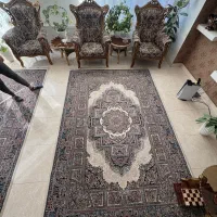 فروش ۳ عدد فرش ۶ متری قیمت هر کدام ۷ میلیون