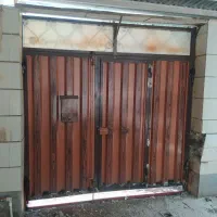 درب حیاط،، بدون چارچوب