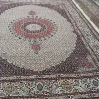 یک جفت قالی ترنج دار دستباف