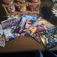 مجله کامیک شخصیت های قهرمان