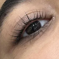 کاشت مژه اکستنشن مژه لیفت مژه لیفت ابرو