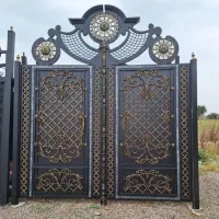 درب حیاط گل دار مدرن کلاسیک ساده|مصالح و تجهیزات ساختمان|دزفول, |دیوار