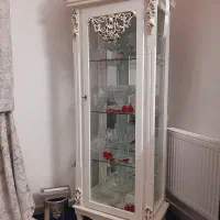 بوفه چهار گل سفید