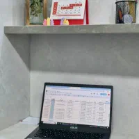 مراقب سالن مطالعه